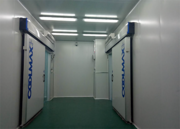 食品公司內(nèi)建造1000平加工型冷庫(kù)大概費(fèi)用是多少？