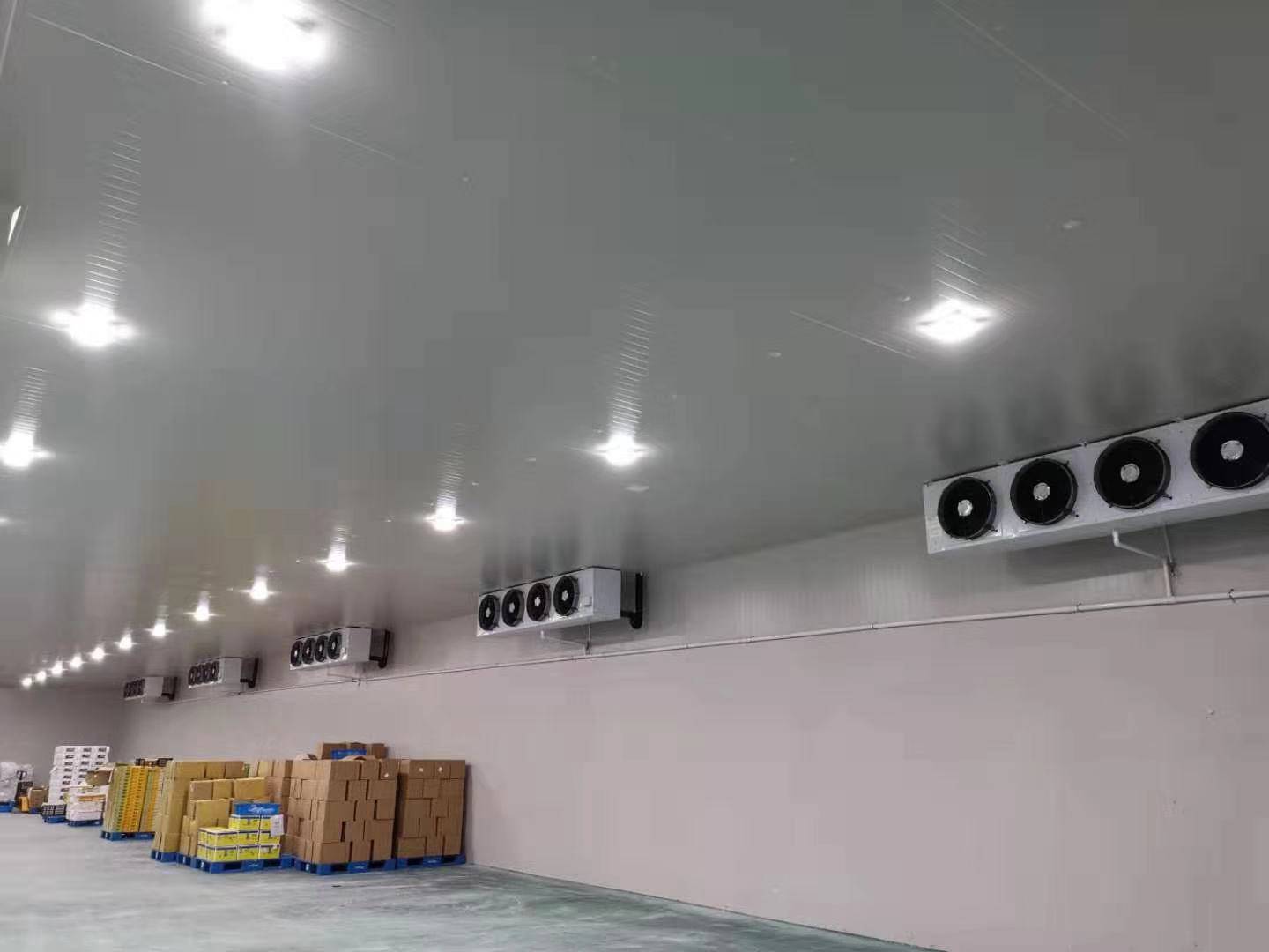 城市周邊建造一個(gè)8800平生鮮電商冷庫(kù)設(shè)計(jì)安裝費(fèi)用？