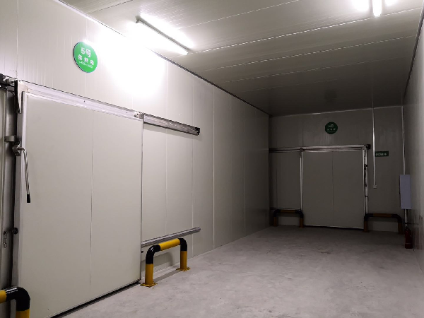 農(nóng)產(chǎn)品交易市場建個1萬立方農(nóng)產(chǎn)品冷庫要多少錢？